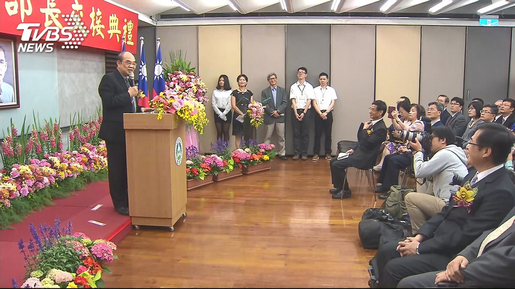 T怪客踢新聞/賣龍眼的教育部長