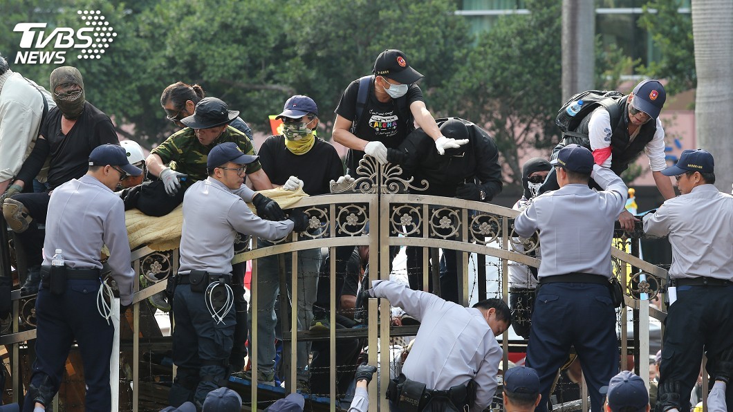 軍改案抗爭爆衝突 林佳龍籲回歸理性