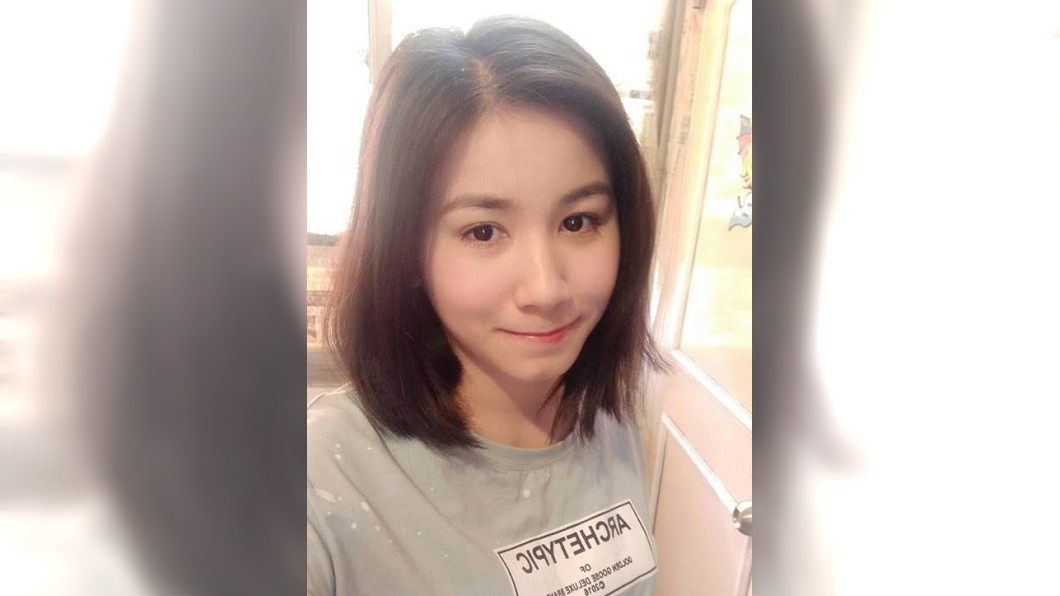 原PO放上老婆的自拍照。圖／翻攝自臉書「爆怨公社」社團