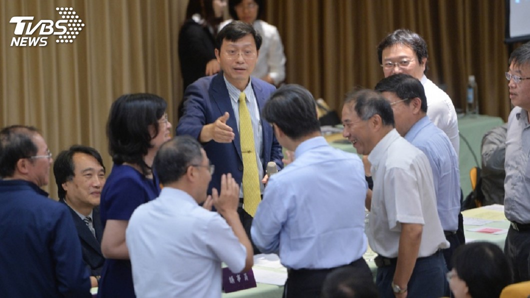 台大教授鄭秀玲「管違法事證明確　應重啟校長遴選」