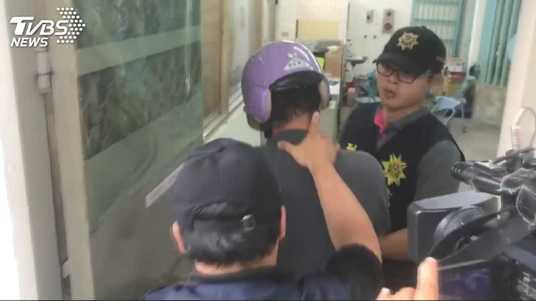 快訊/鐵鎚擊斃外婆等3長輩 逆孫訊後遭聲押