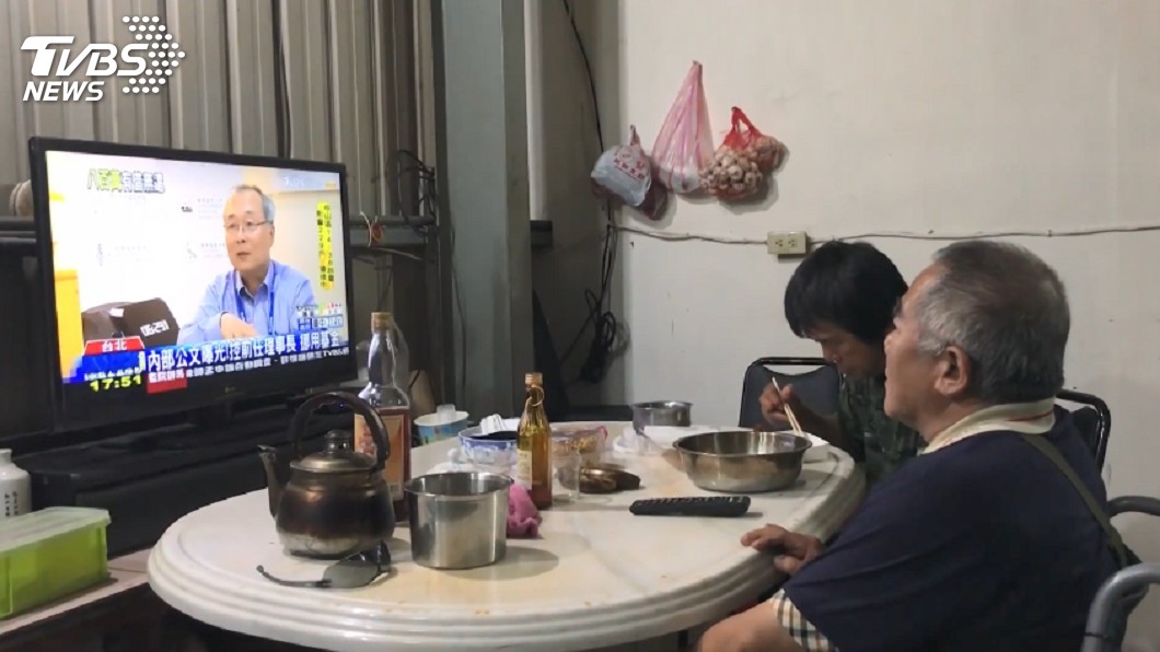 陳安宗問到底哪裡有身障者的生存空間?圖/TVBS