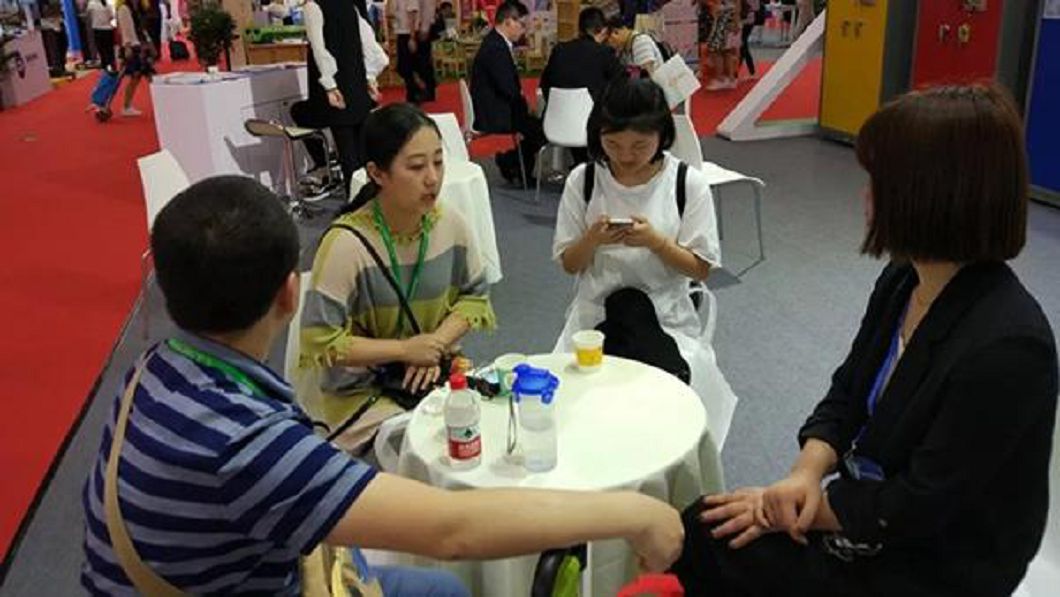 王哲發現地圖「異狀」,與廠商交涉。圖/翻攝自《環球網》