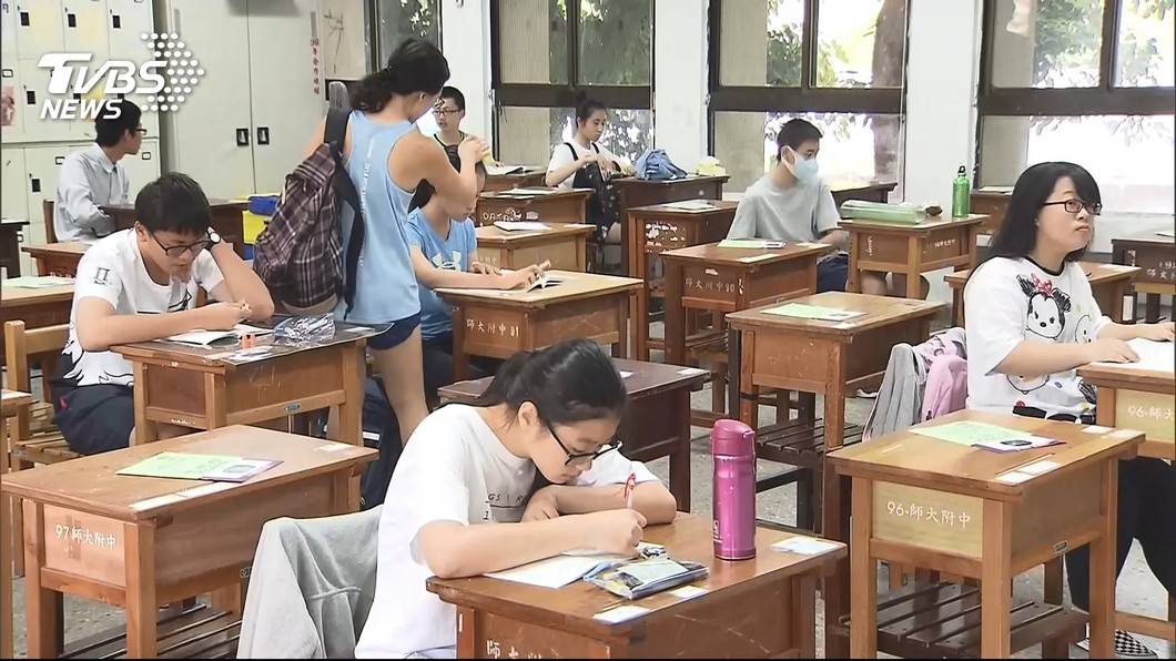 國中會考寫作 半數考生寫快速世代