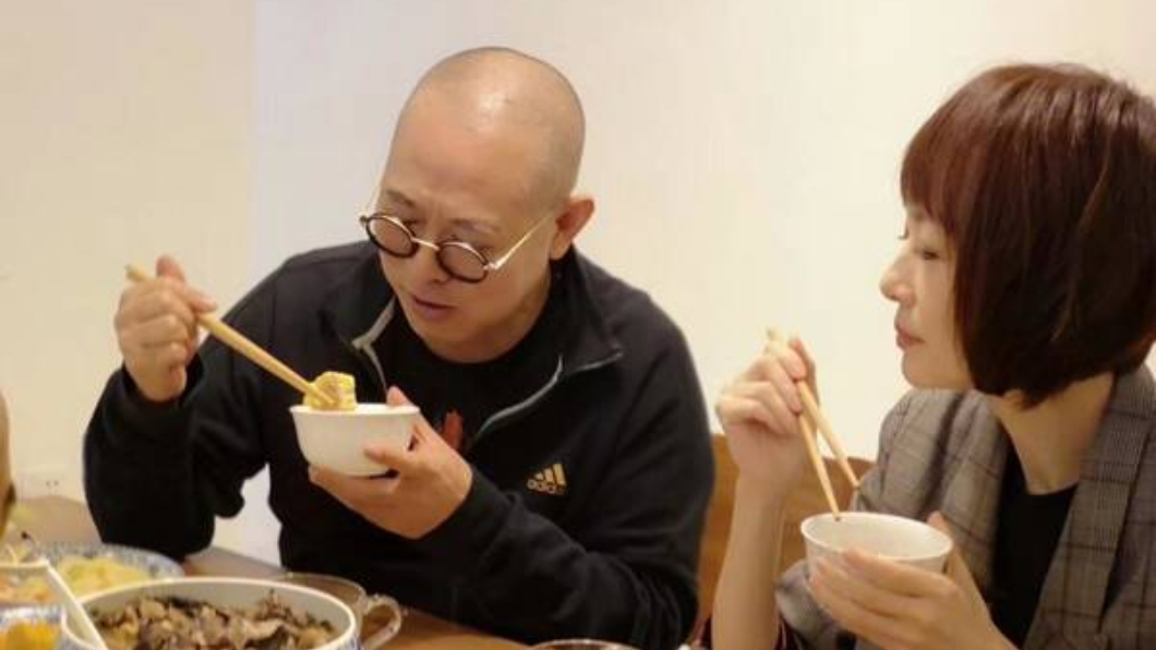 李連杰日前上大陸節目,氣色紅潤、健康狀態良好。圖/翻攝自微博