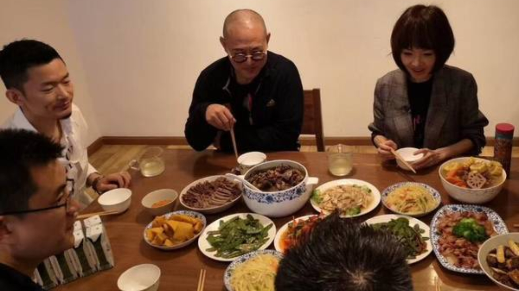 李連杰日前上大陸節目,健康狀態良好,還跟主持人有說有笑。圖/翻攝自微博圖/翻攝自微博