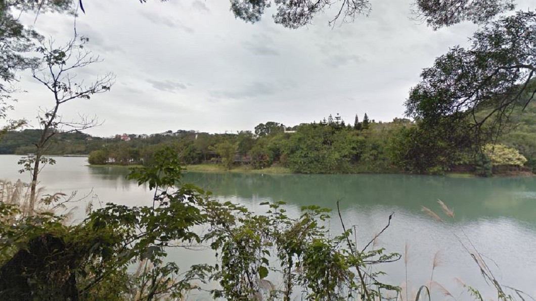 惡狼硬上失敗後，竟直接把少女丟包在水庫步道旁。圖／Google Map