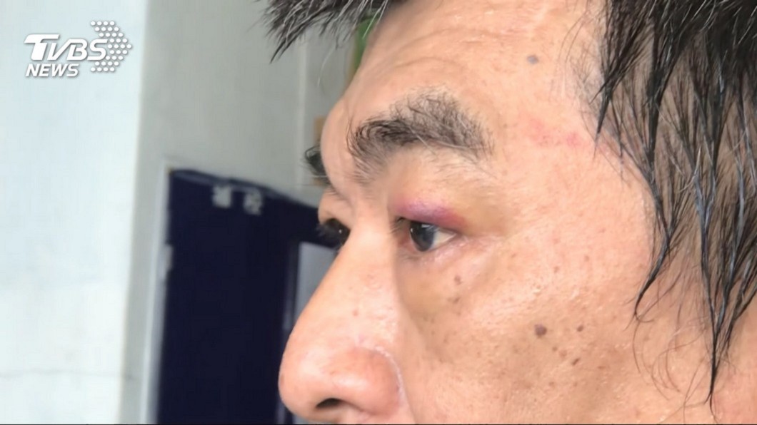 陳姓老師今日照常上班,並自責表示「我不怪孩子,只怪自己做不好」。圖/TVBS