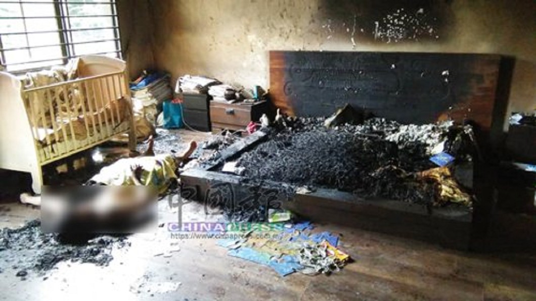 疑似手機充電爆炸，納茲林在睡夢中活活被燒死。圖／翻攝自 中國網