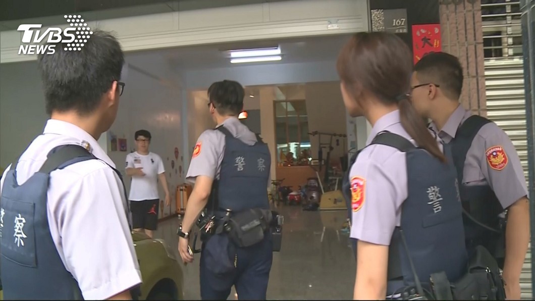 快訊/奪槍嫌犯疑似躲民宅 民眾通報看到人