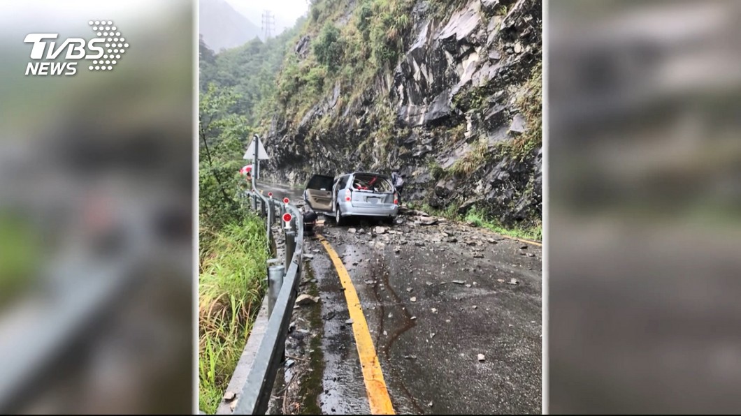 逃過死神召喚!一家5口經中橫遭落石砸中全脫困