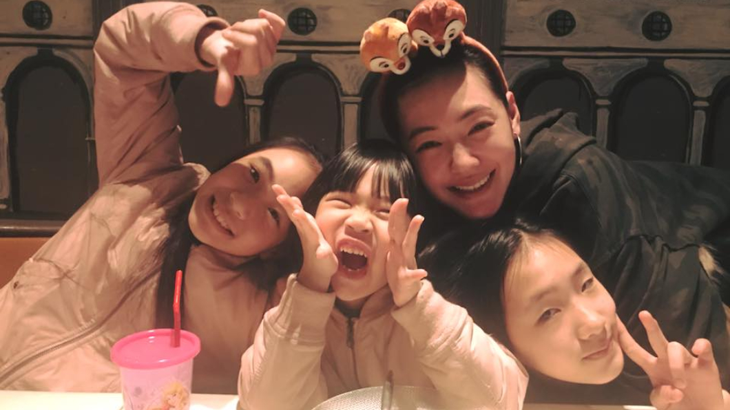 小S和女兒們感情融洽!翻攝自/小S臉書