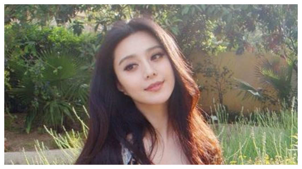 隨著陸劇捧紅的大明星身價爆漲,中國稅務管制也越來越嚴,然道高一尺,魔高一丈。除了「陰陽合同」,包括開明星工作室、插股影視上市公司等,各式避稅逃稅手法應運而生。 圖/范冰冰臉書