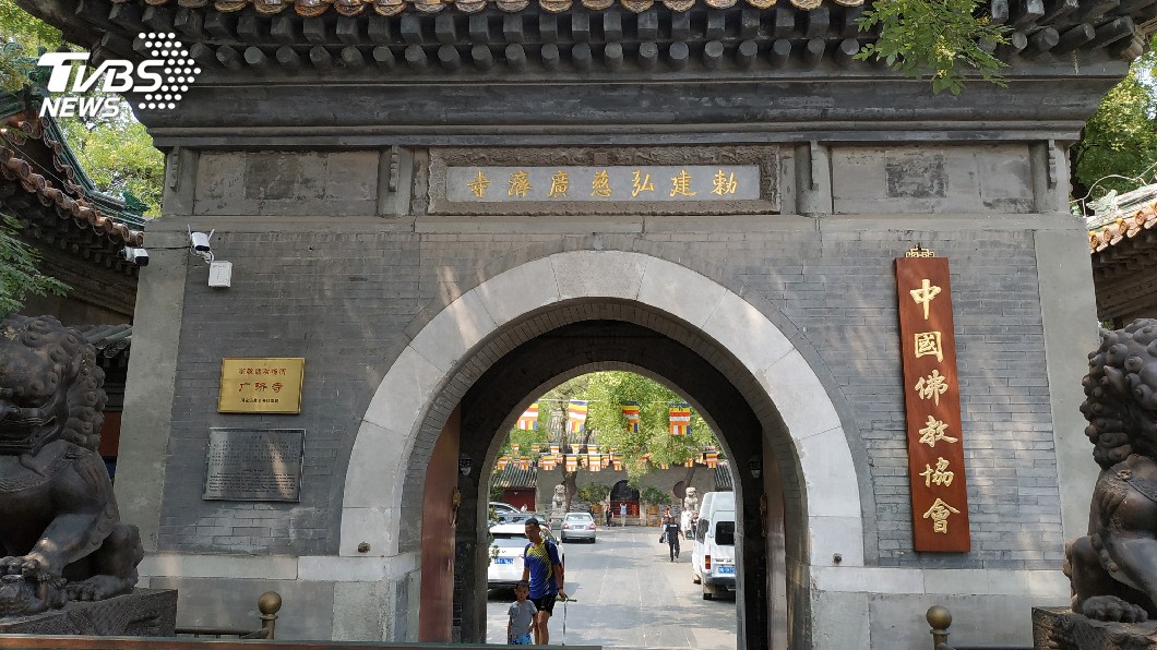 釋學誠事後向中國佛教協會辭去所有職務,甚至還被送進福州一間小寺院了卻殘生。(圖/中央社,TVBS)
