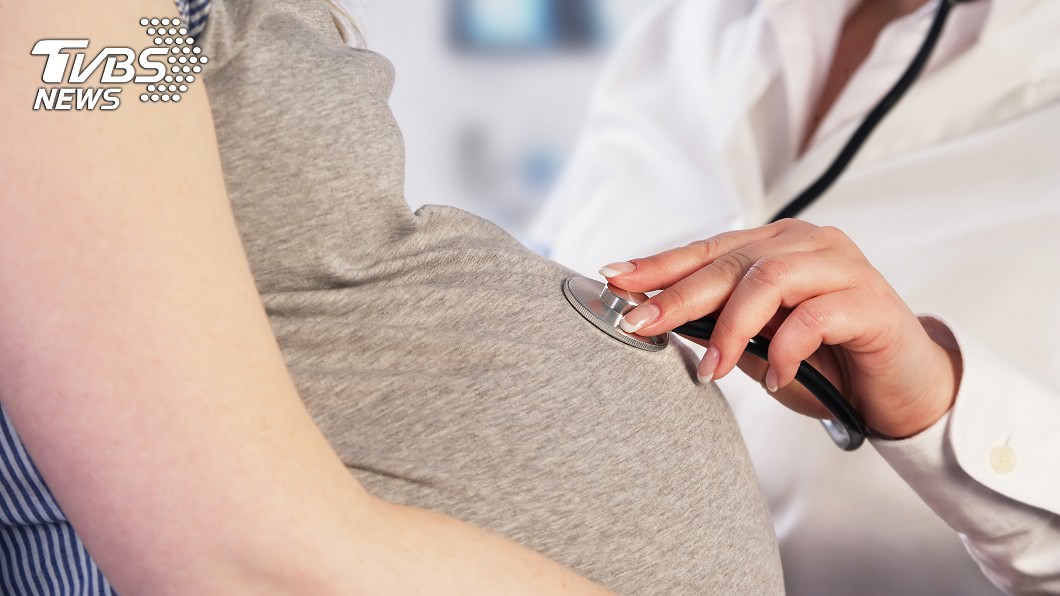 35歲輕熟女長期難孕，檢查竟發現卵巢早衰。（圖／TVBS）