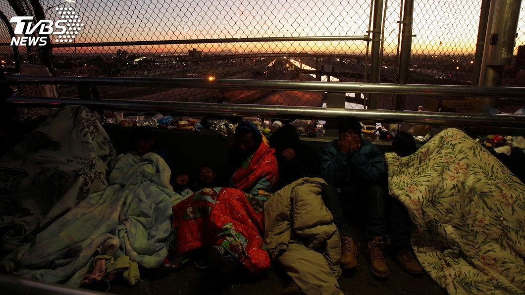 圖／達志影像路透社 阻擋移民入境　美或將派數千部隊赴墨西哥邊界