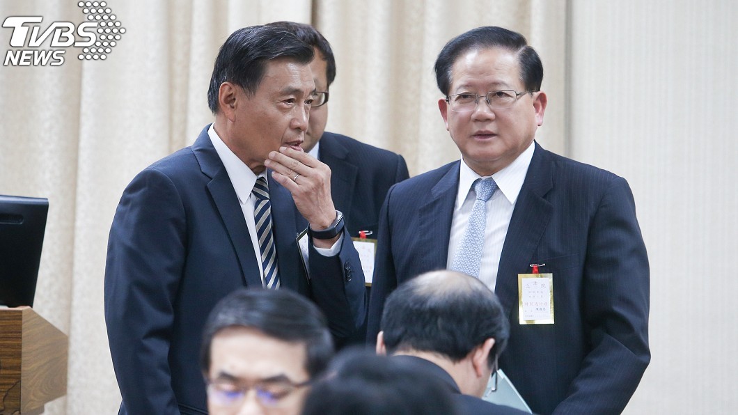 國安局長彭勝竹（後左）1日列席立法院外交及國防委員會。(圖／中央社)