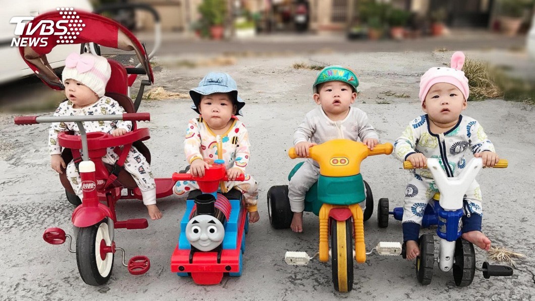 圖/臉書 我們是四胞胎 授權提供