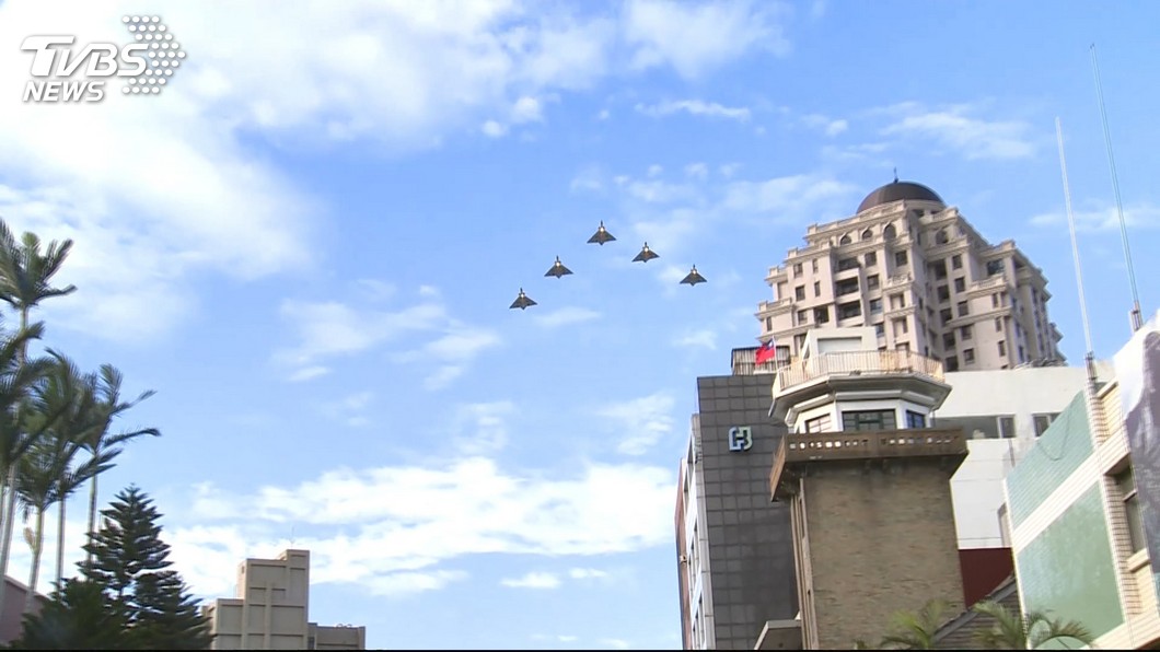 今日清晨5時許不少台北市民眾被戰機飛過的聲響吵醒。（示意圖／TVBS資料畫面）