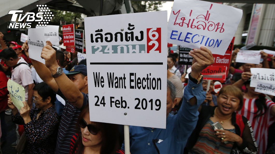 泰國民眾抗議要求政府儘速選舉。圖／達志影像美聯社
