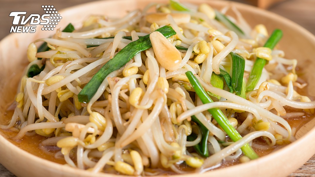 趙函穎指出,豆芽菜每100公克就含有1.3公克膳食纖維。示意圖/TVBS