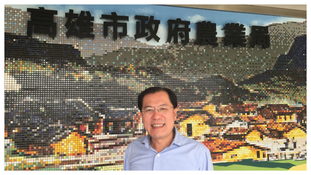 「『貨賣得出去』聽起來很簡單,但是對農產品來說,裡面的學問不小,並不容易。」曾擔任嘉義縣長張花冠副縣長的吳芳銘強調,「農業也是一種產業,我們嚐試來推動『精準農業』-- 讓農業也和製造業一樣,儘量『按訂單來生產』,就像『契作』,有固定的農作訂單,對平穩農作物的價格,很有幫助。」 圖/TVBS
