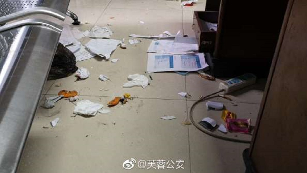 哈士奇案發現場。圖/芙蓉公安微博