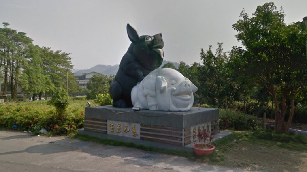 南投名間鄉也有一座象徵生生不息的塑像。圖/Google Map