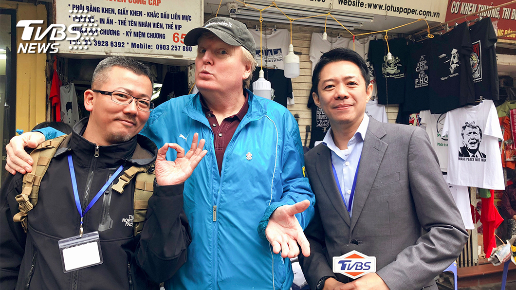 為了避風頭,山寨川普現在只能私下與民眾互動,不能參加公開活動。(圖/TVBS)