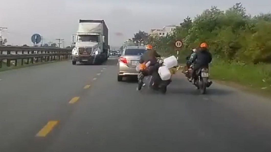 圖/翻攝臉書《八卦村- 車紀錄器影片上傳中心》