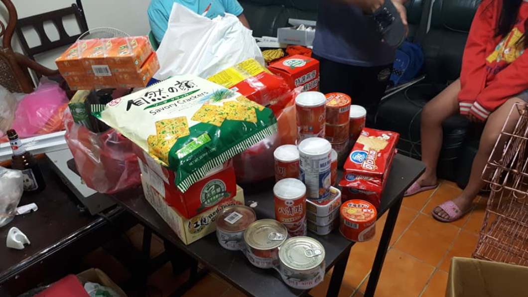仲哥還帶了不少物資過去!圖/翻攝花蓮同鄉會