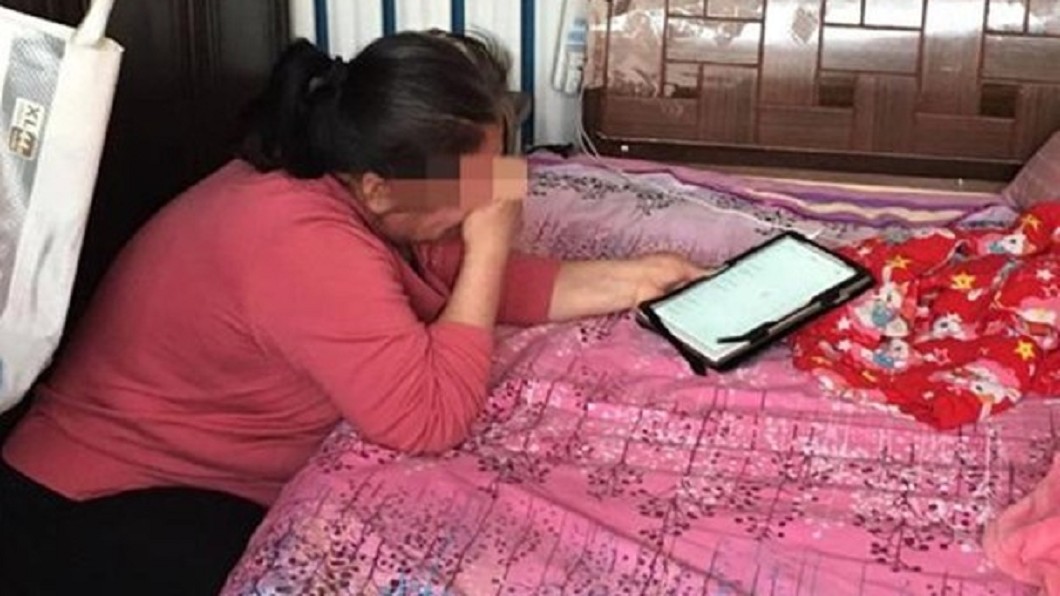 女童的家人不敢置信,離開視線不到5分鐘的時間,女童竟遭殺害。圖/翻攝自《微博》