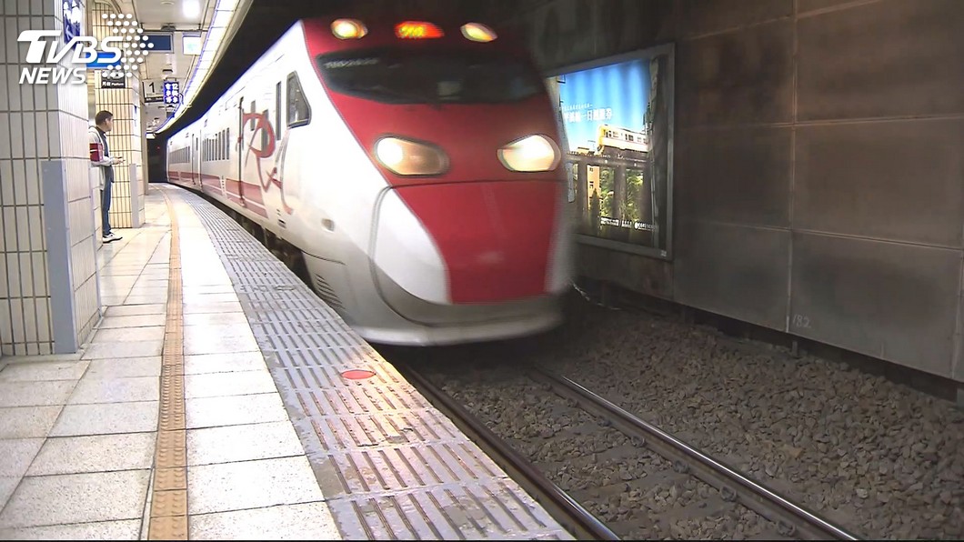 普悠瑪、太魯閣號等新自強號列車,2日起開放站票。(圖/TVBS)
