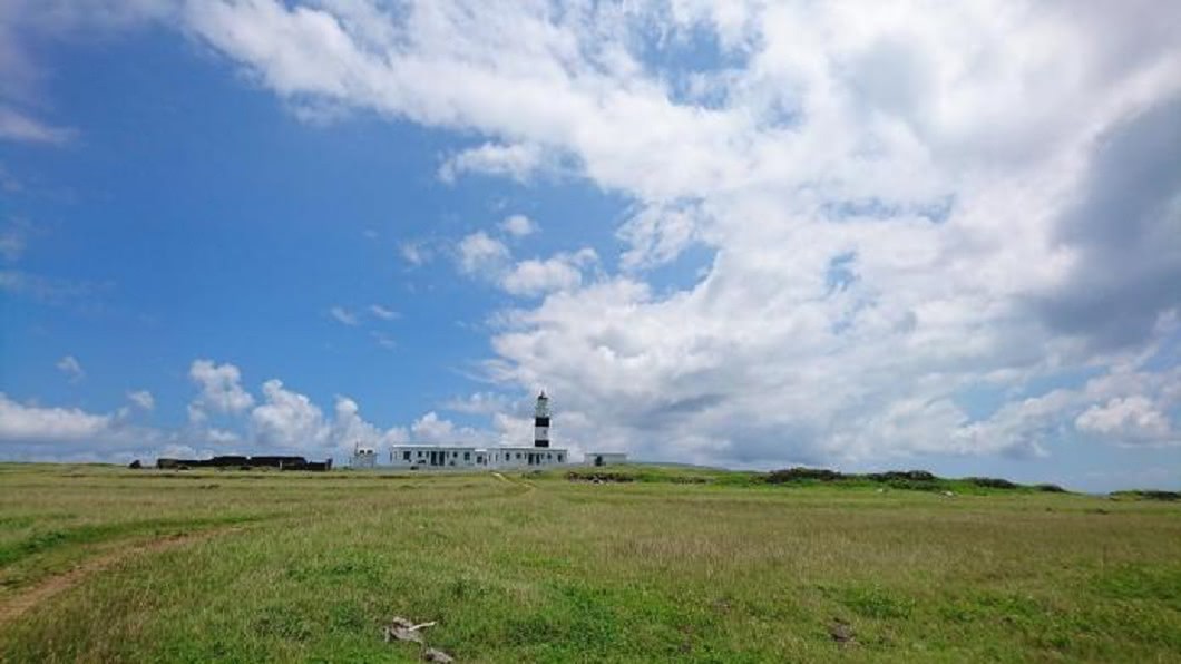 澎湖跳島-東吉嶼燈塔。(圖/Tripbaa趣吧!亞洲自由行專家)