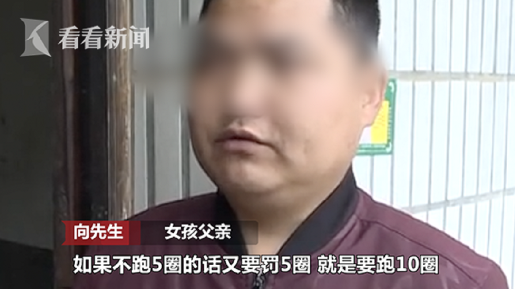 女童的父親得知噩耗無法接受。(圖/翻攝自看看新聞)