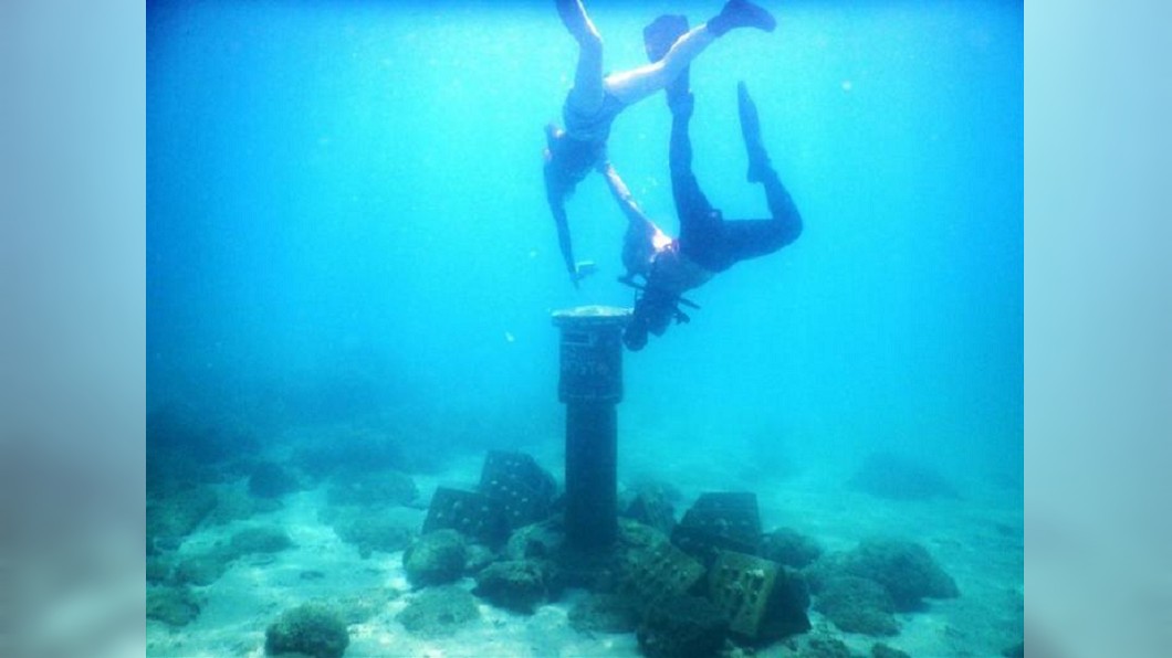 夏日熱搜水上活動-澎湖水底郵寄浮潛。(圖/Tripbaa趣吧!亞洲自由行專家)
