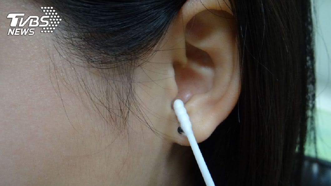 不少民眾平日有定期清理耳朵的習慣。(示意圖／TVBS)