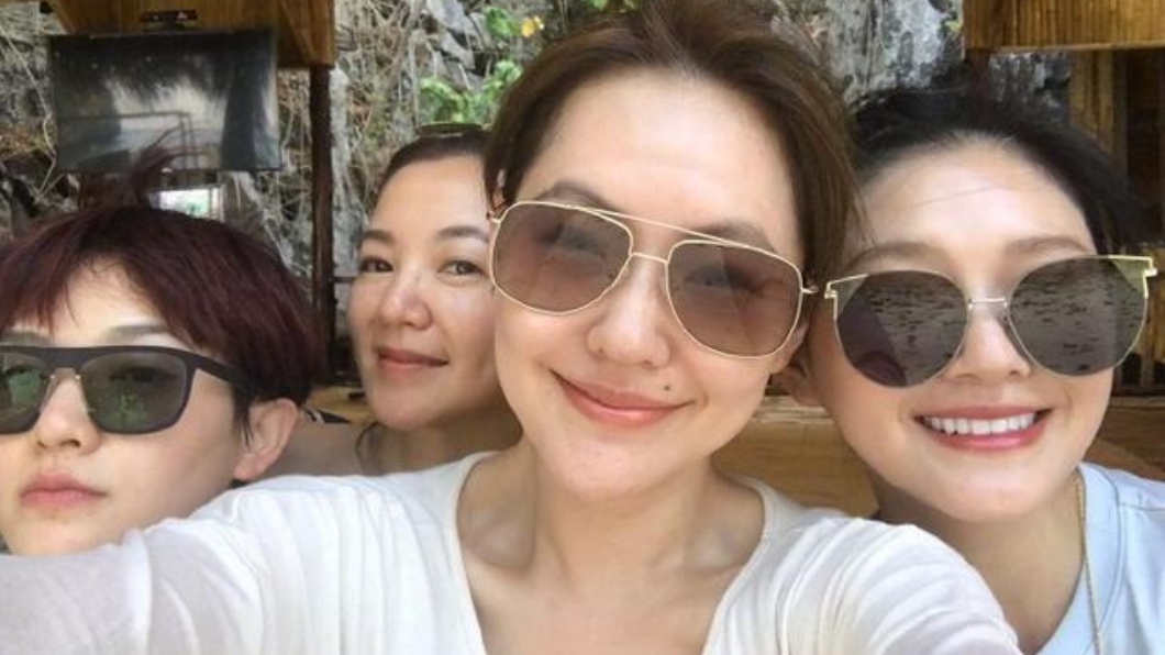 4姊妹在《我們是真正的朋友》中的互動非常可愛。圖/翻攝自微博