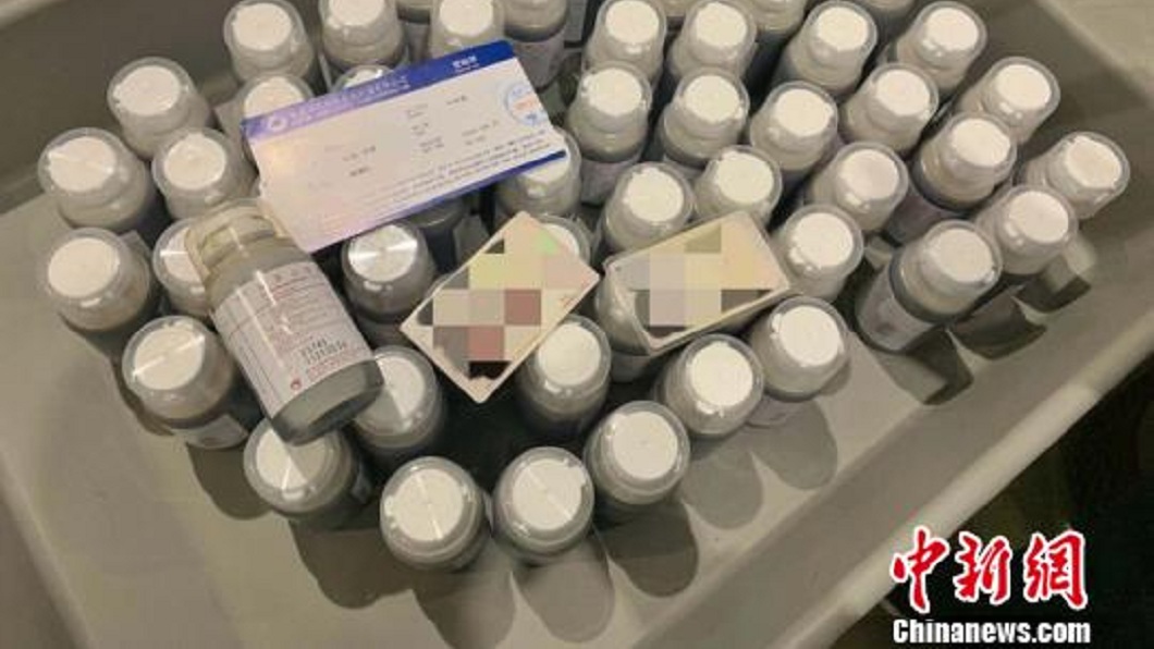 由於這款藥水含有嗎啡成分,最後該名旅客被依走私毒品罪逮捕。(圖/翻攝自中新網)