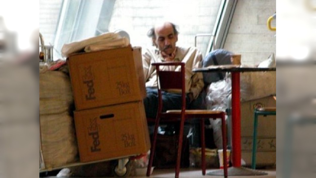 納薩里在法國戴高樂機場一住就是18年，他的故事也被翻拍成好萊塢電影。圖／翻攝維基百科 全球最倒楣！男不慎弄丟護照　竟慘困機場18年