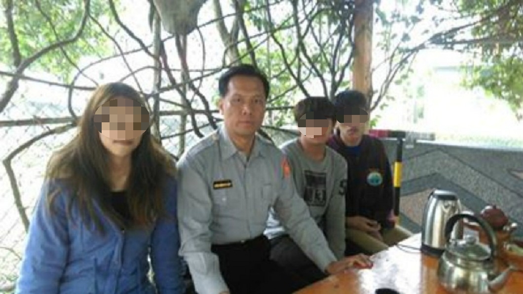 胡傳明所長對4名孩子視如己出。圖/宜蘭縣政府警察局蘇澳分局提供