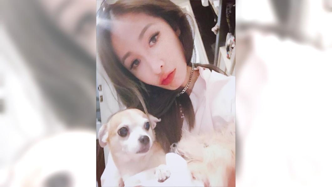 蕭亞軒與愛犬溫馨合照。圖/翻攝自蕭亞軒IG