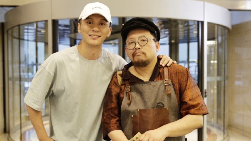 李晨4日貼出照片,表示3日去看劇。圖/翻攝李晨微博