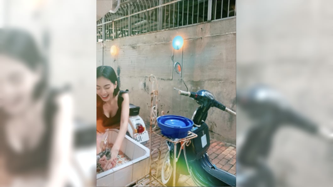曾之喬露出酥胸。圖/翻攝自曾之喬IG
