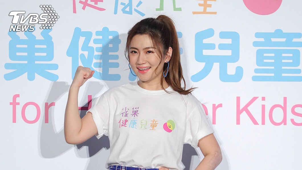 女星Selina昨(13日)出席健康兒童計畫記者會。圖/中央社