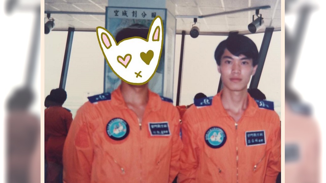 林右昌年輕帥照。圖/翻攝貓與邪佞的手指臉書