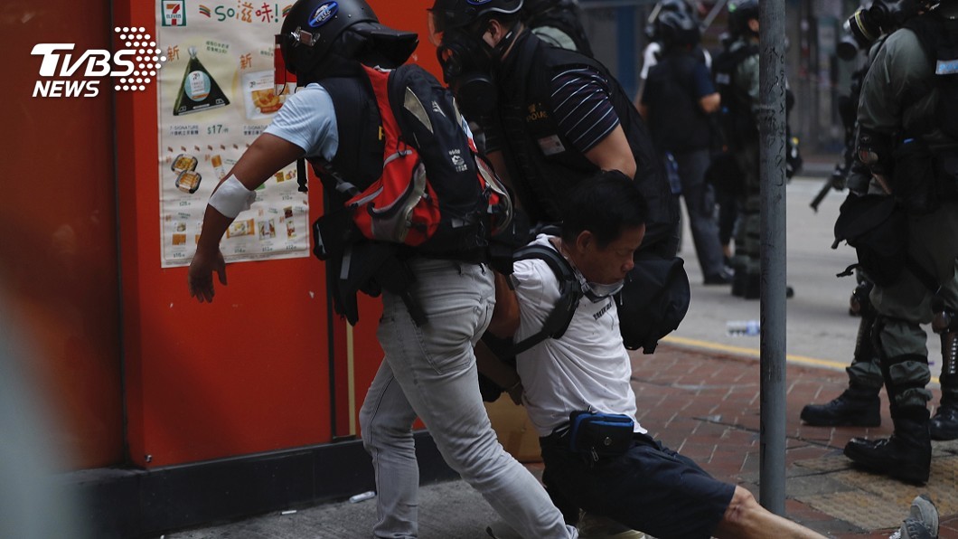 圖／達志影像美聯社 港警鎮壓程度倍增　香港記者協會記錄警暴行