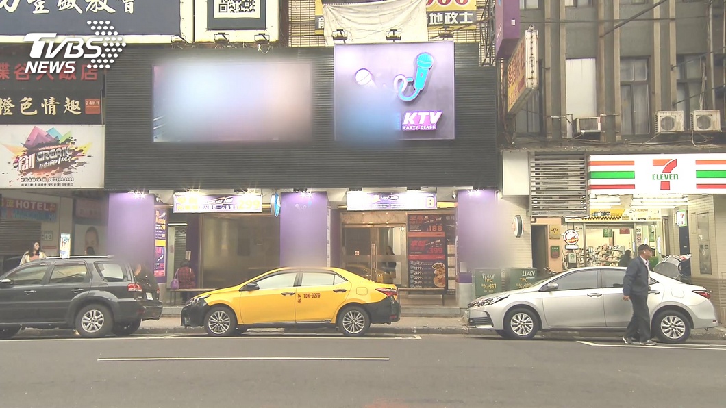 圖/TVBS 搶我男友?KTV集體霸凌 15歲少女遭掌摑