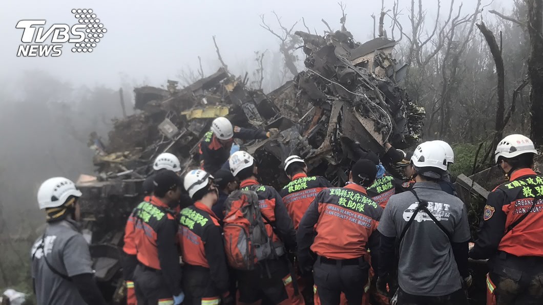 圖／宜蘭縣消防局提供 黑鷹迫降8死意外黑盒子找到了　轉送運安會判讀資料