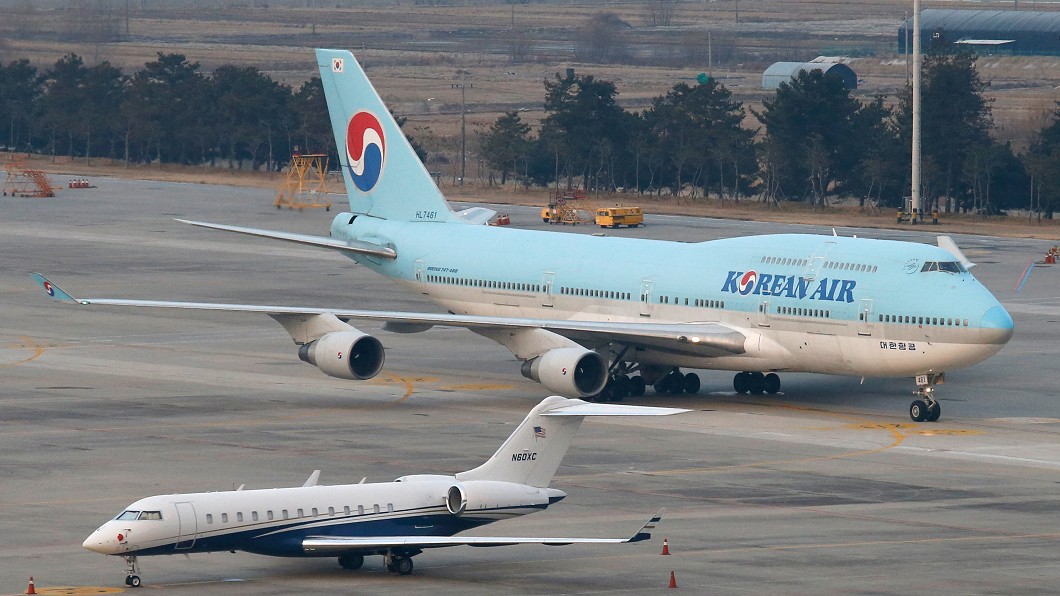 圖為上月底南韓撤僑包機畫面。圖／達志影像路透社
